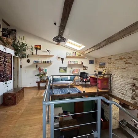 Marais Inn, Maison Typique Avec Piscine Et Jardin Arbore, 10 Kms Niort Villa Sansais